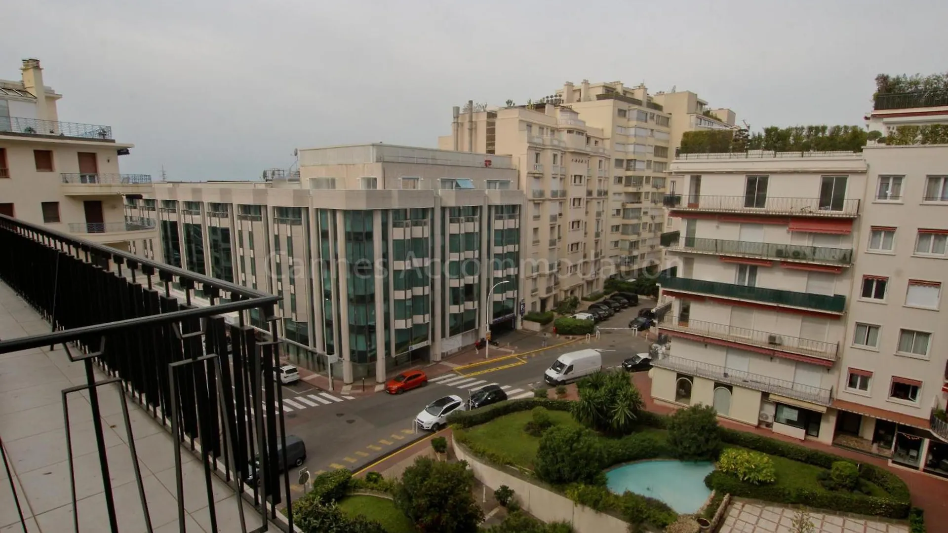 Montrachet Apartment Cannes